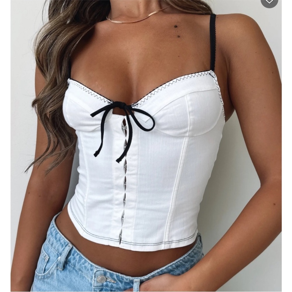 WHITE FOX CORSET